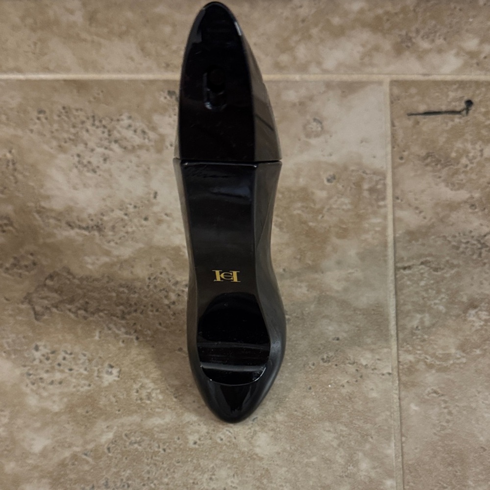 Carolina Herrera Good Girl perfume